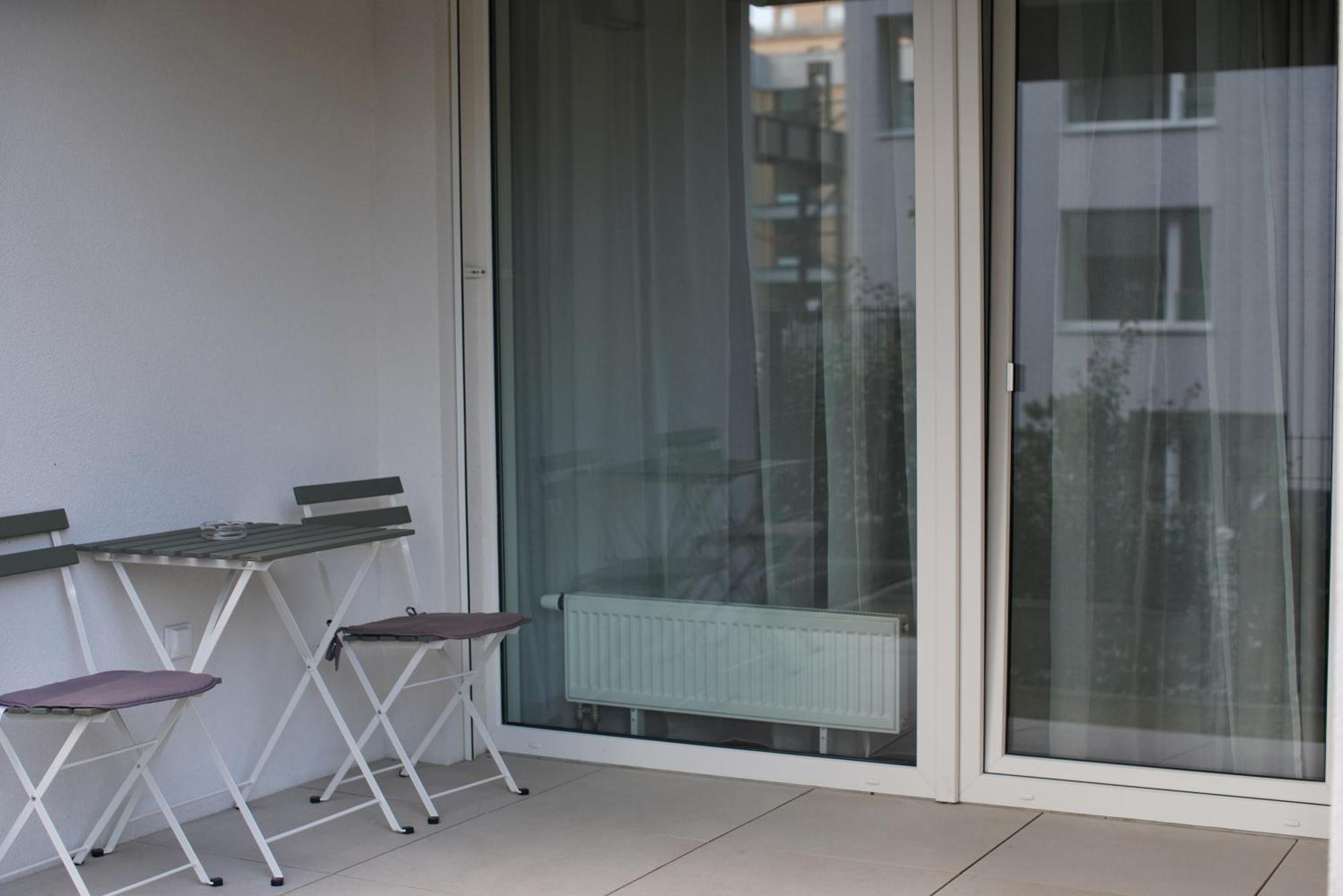 Holesovice Delight: Modern Comfort With A Twist In Prague 7 エクステリア 写真