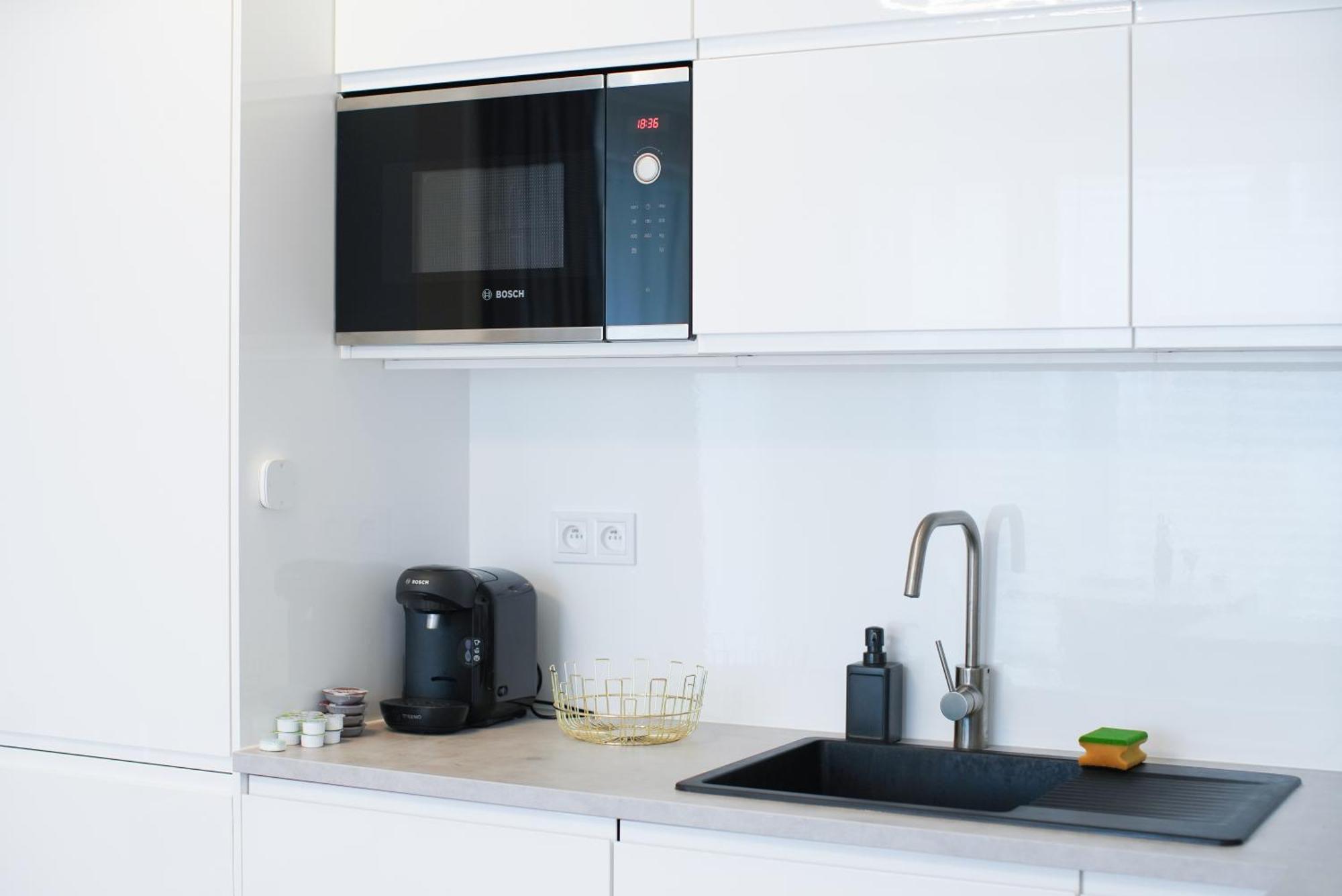 Holesovice Delight: Modern Comfort With A Twist In Prague 7 エクステリア 写真
