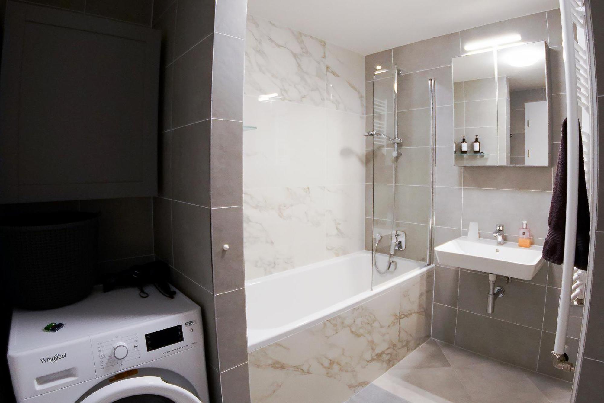 Holesovice Delight: Modern Comfort With A Twist In Prague 7 エクステリア 写真